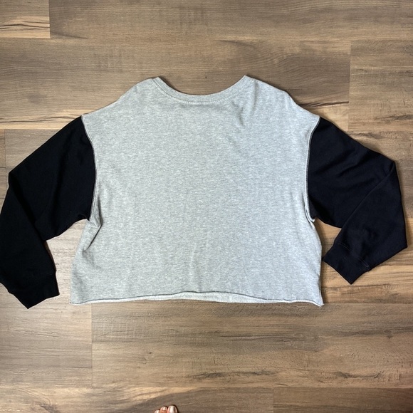 Zoe + Liv Womens Black & Grey Good Bad Flip Sequin Halloween Sweatshirt Size XXL - Picture 8 of 8